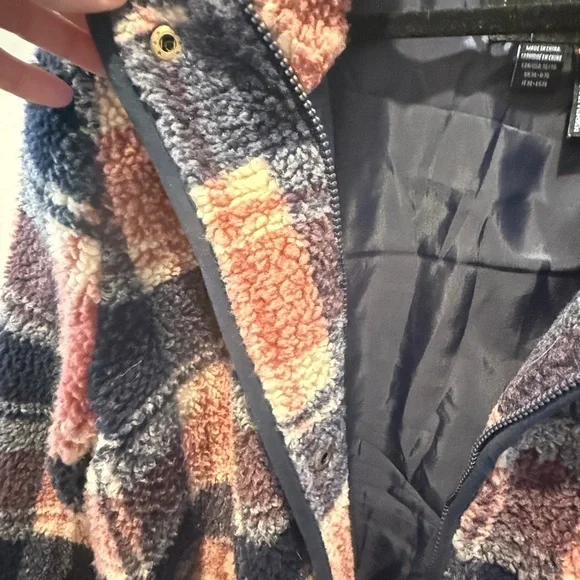 French Dressing Jeans Shacket - Picture 4 of 5